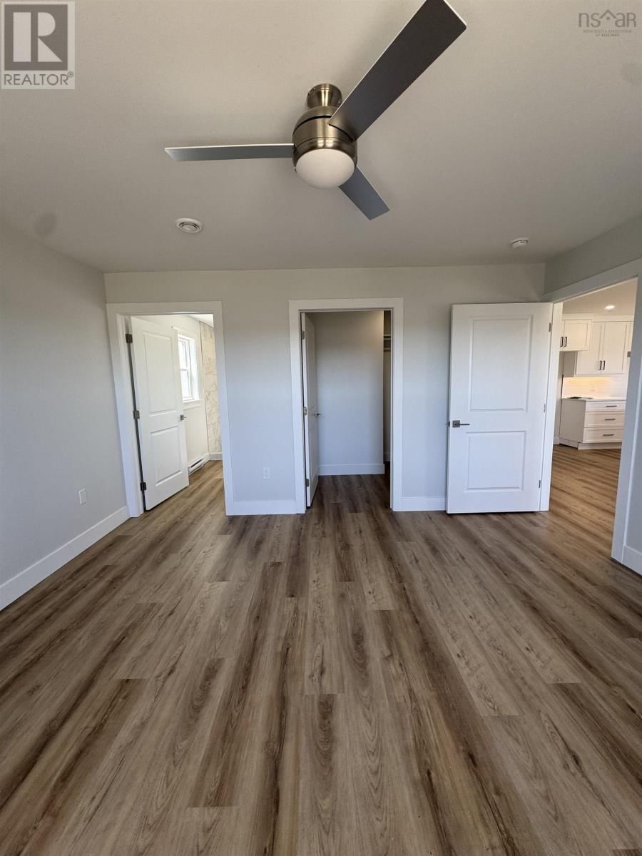 5 GOLDENROD COURT Image 14