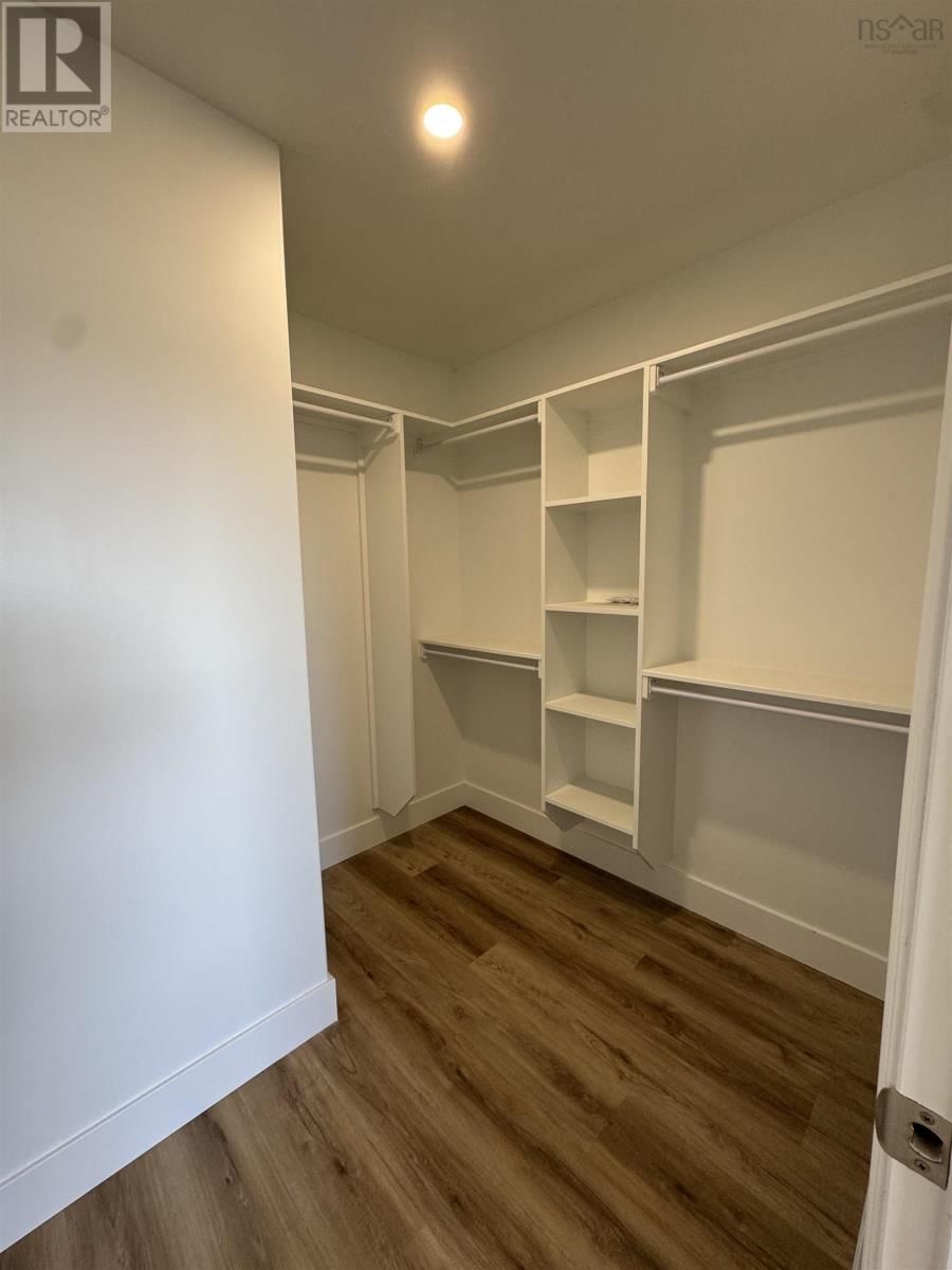 5 GOLDENROD COURT Image 16