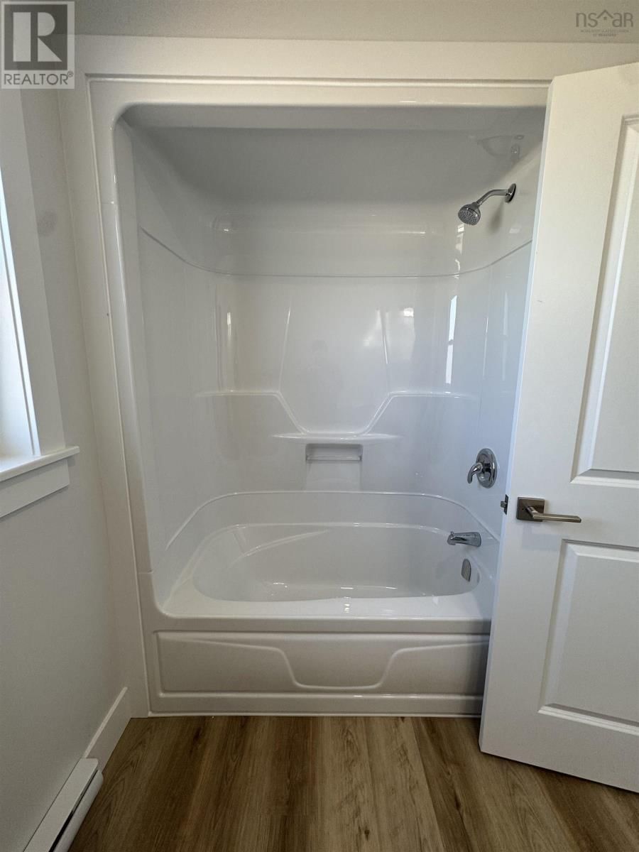 5 GOLDENROD COURT Image 25