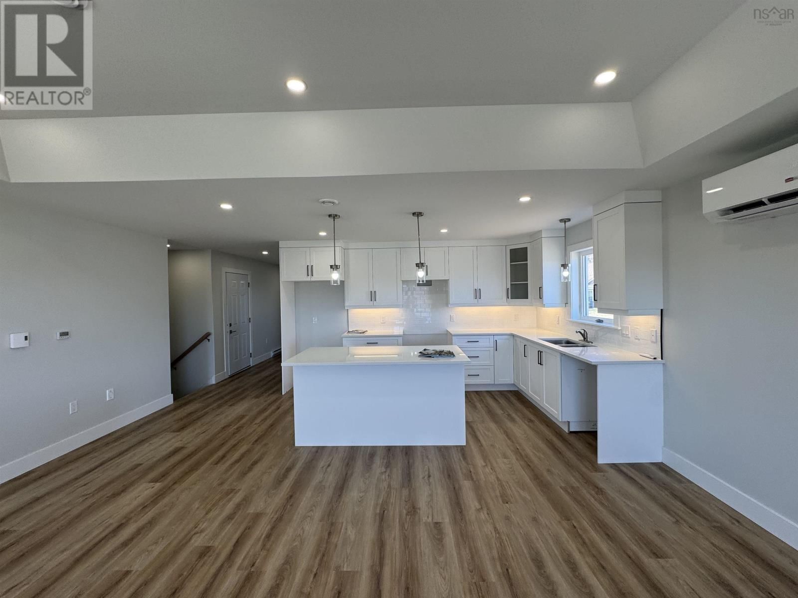 5 GOLDENROD COURT Image 6