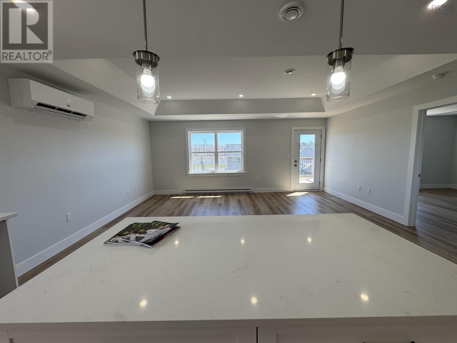 5 GOLDENROD COURT Image 9