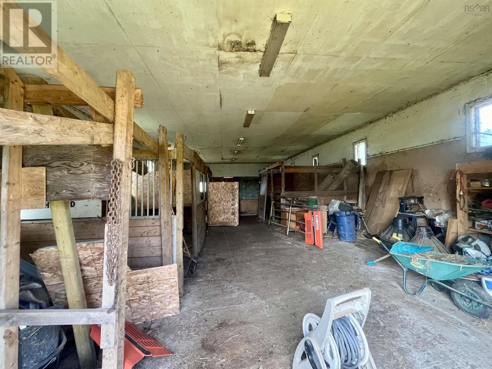 1520 BACK ROAD Image 42