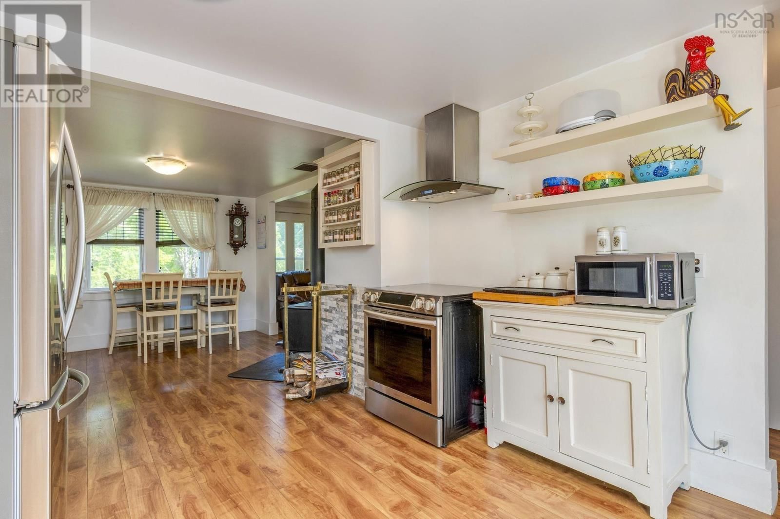 18665 HIGHWAY 103 Image 20