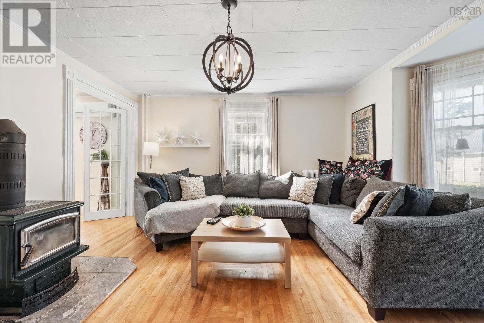 15 BRUNSWICK STREET Image 13