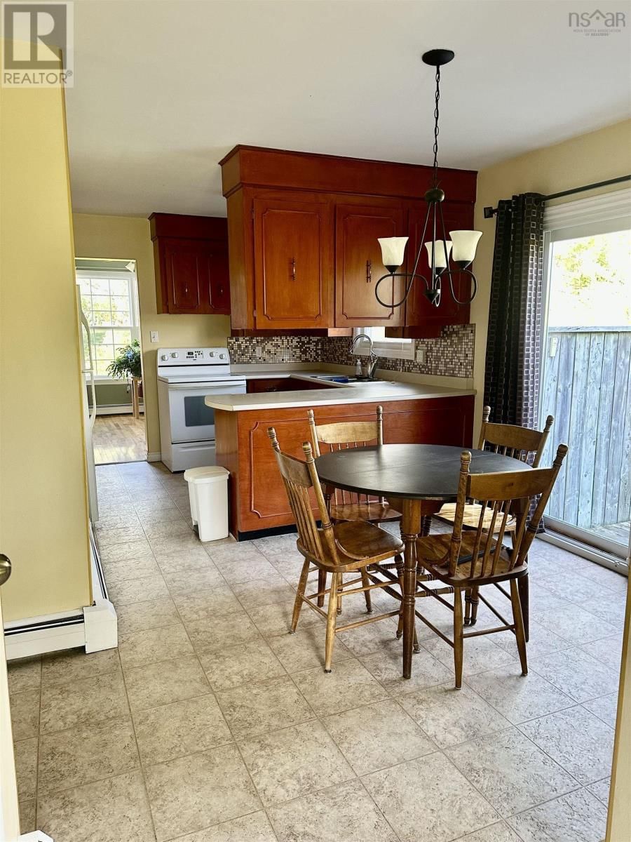 3 GRANTS COURT Image 17