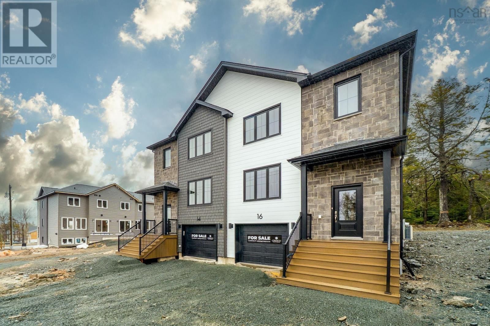 16 SIMONA DRIVE Image 1