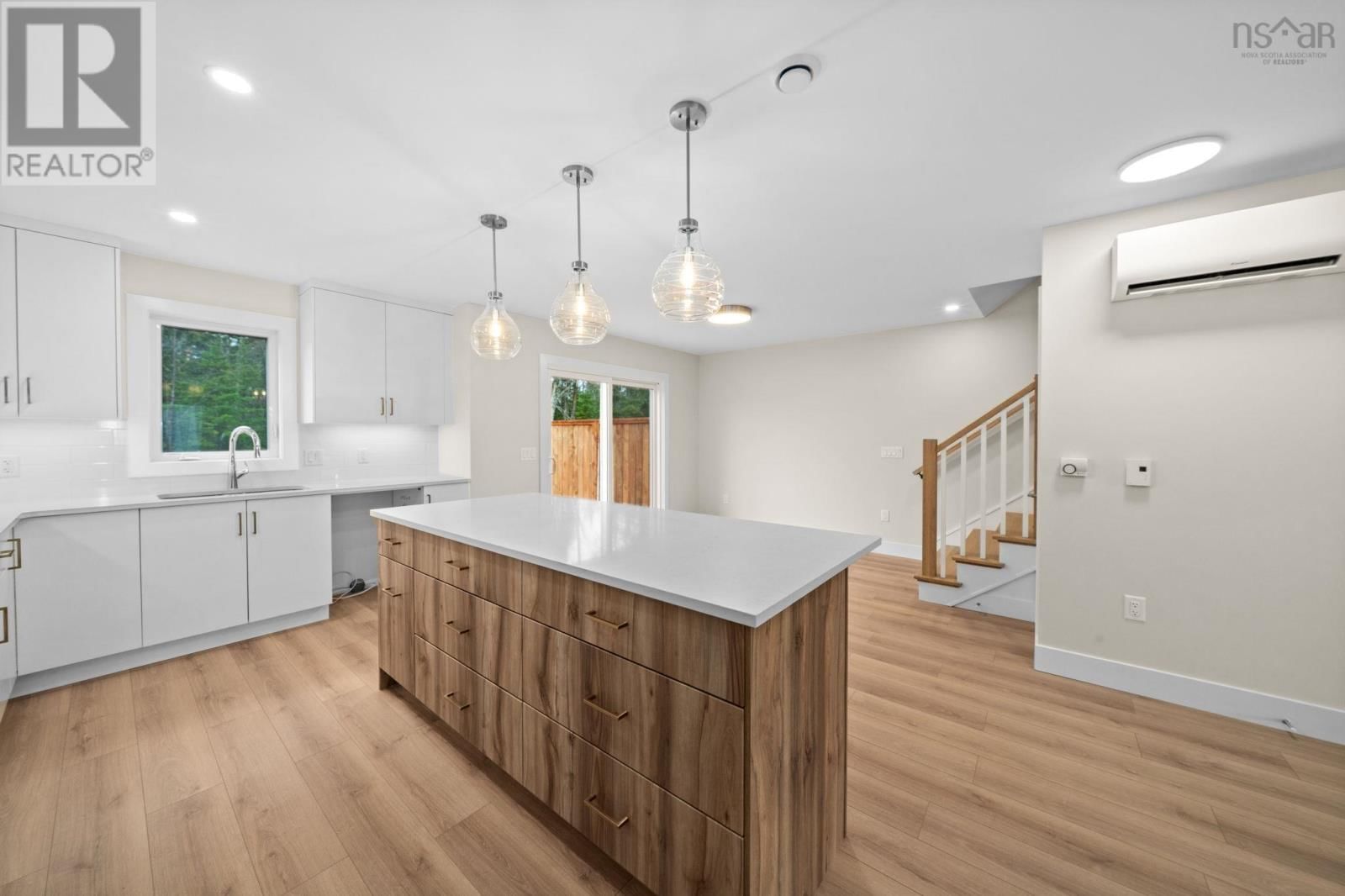 16 SIMONA DRIVE Image 17