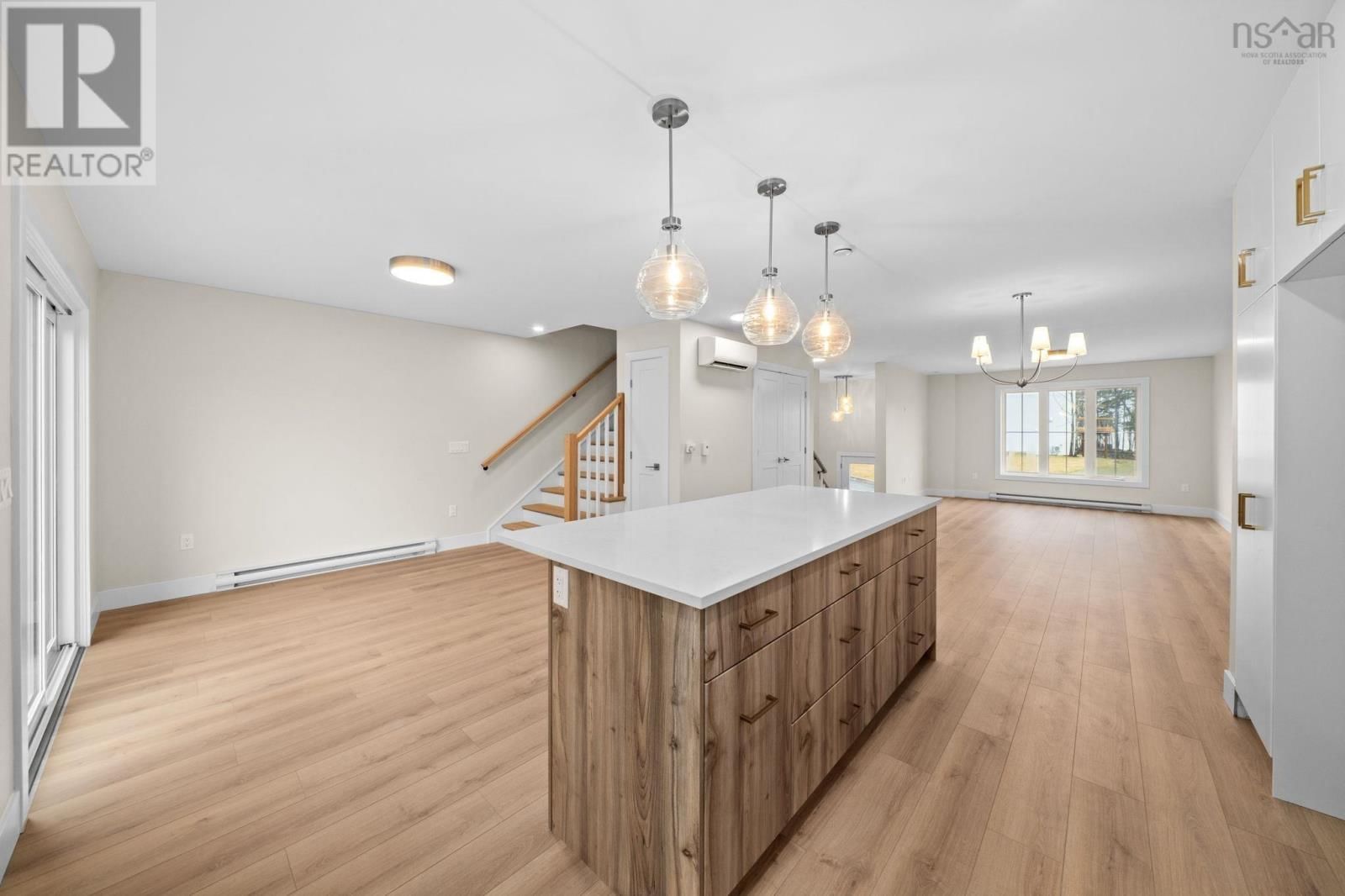 16 SIMONA DRIVE Image 18