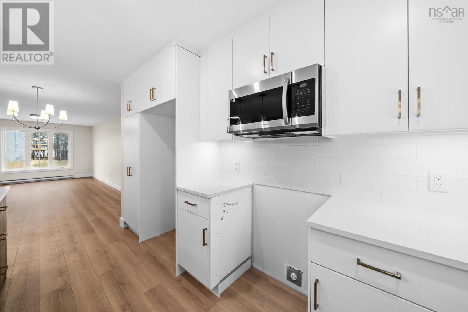 16 SIMONA DRIVE Image 19