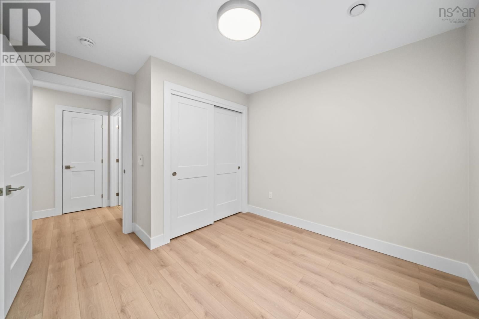 16 SIMONA DRIVE Image 37