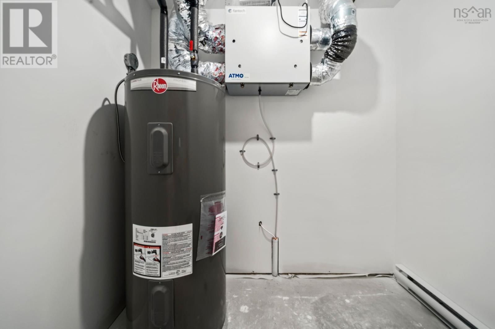 16 SIMONA DRIVE Image 44