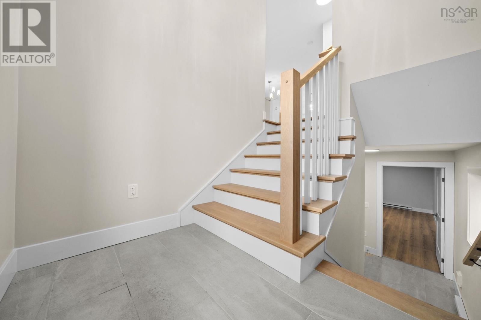 16 SIMONA DRIVE Image 6