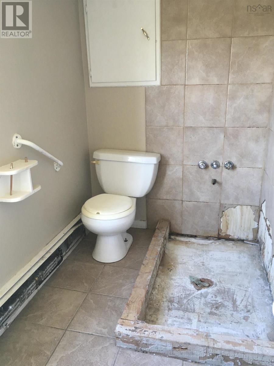 1945 ITALY CROSS ROAD Image 28