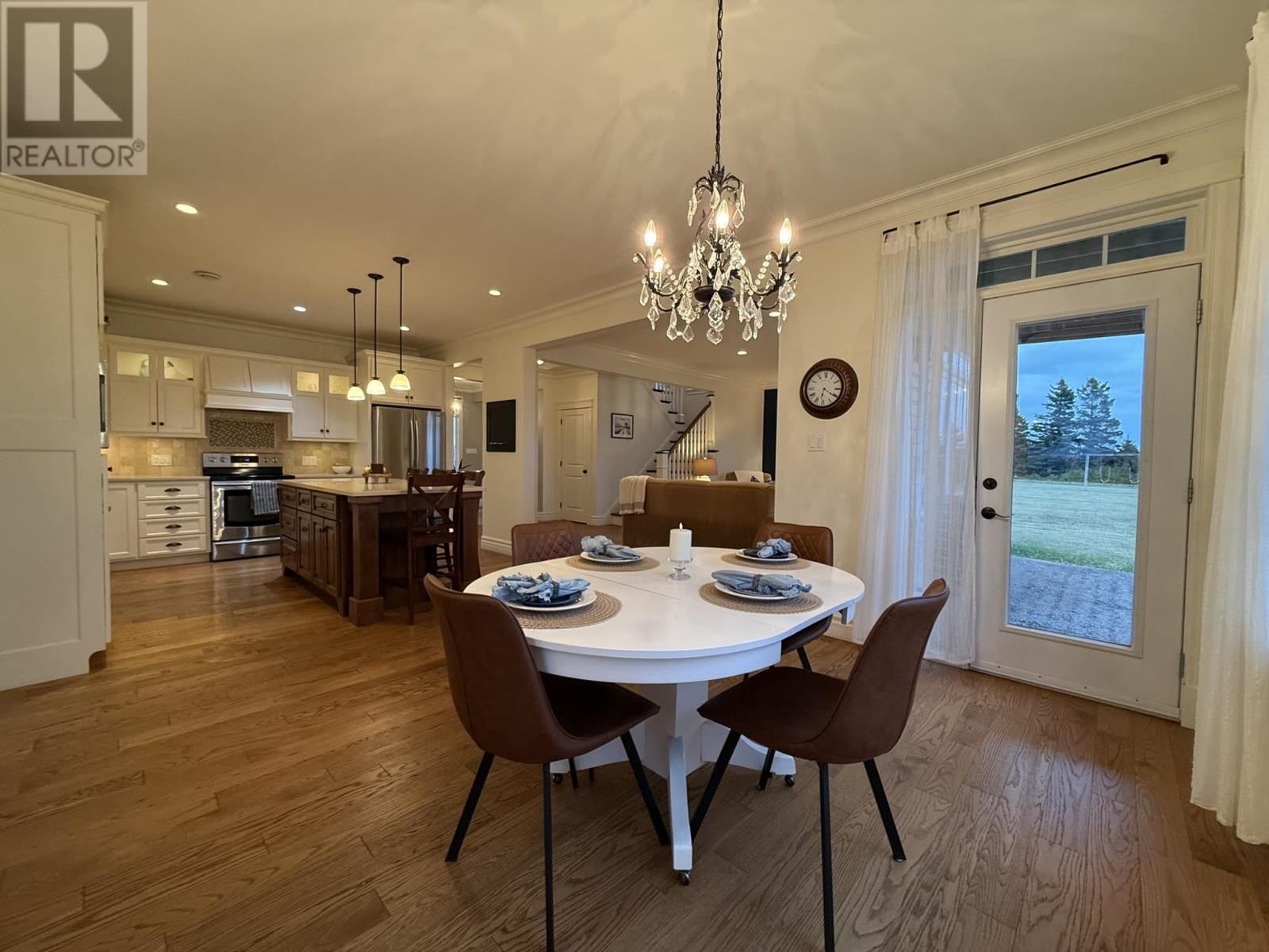 846 UPPER MEADOWBANK ROAD Image 14