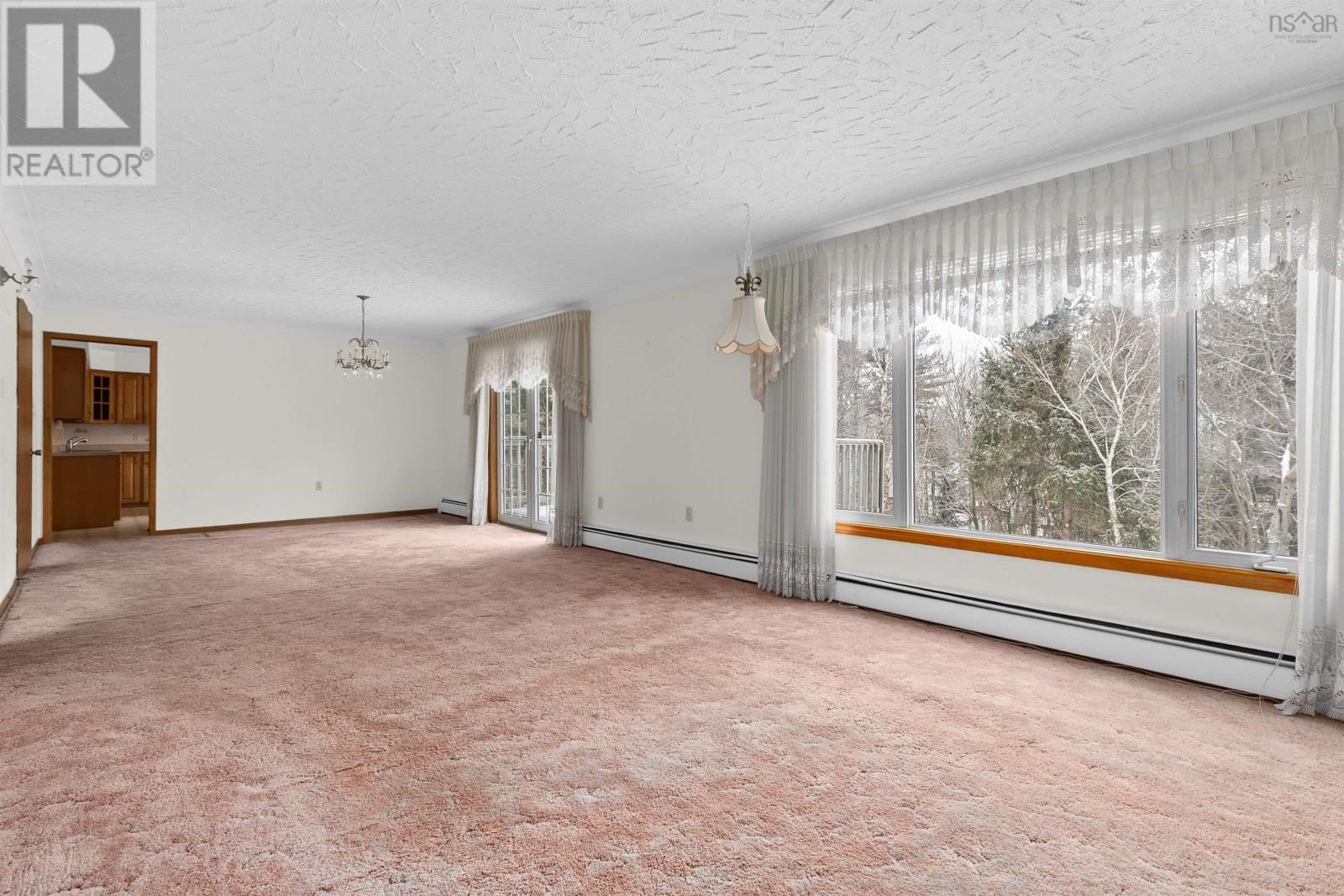 131 BROOK STREET Image 12