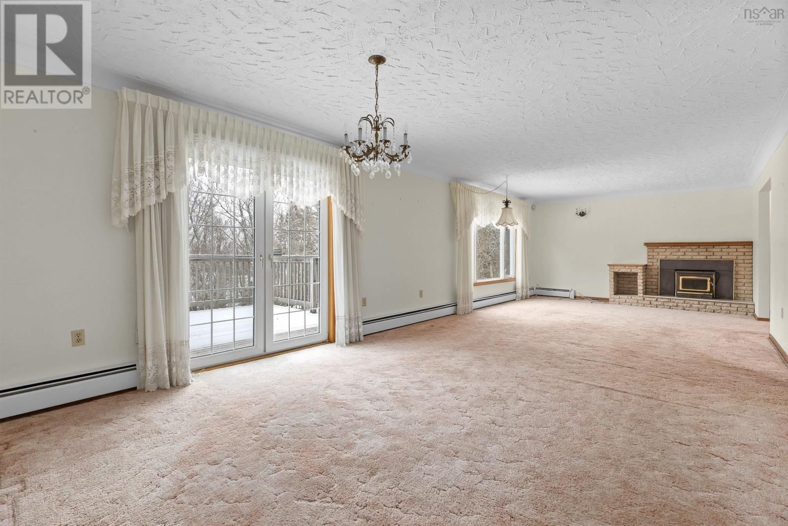 131 BROOK STREET Image 17