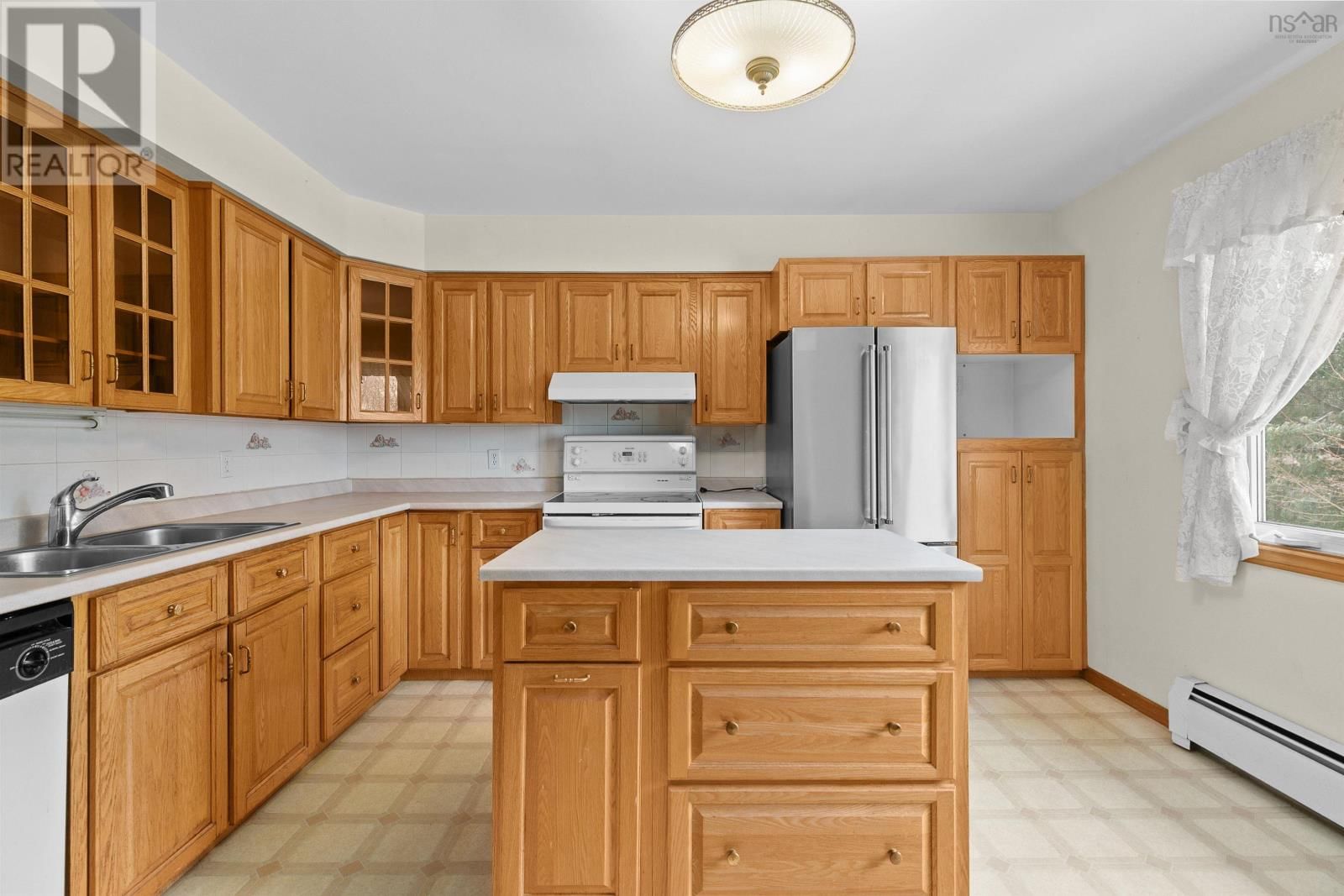 131 BROOK STREET Image 19