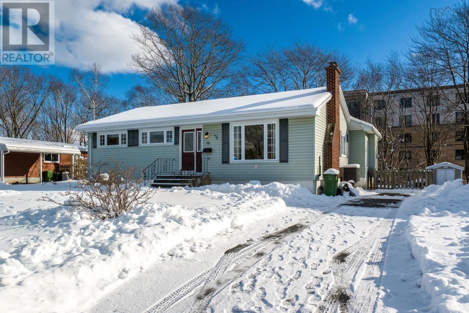 16 CANARY CRESCENT Image 34