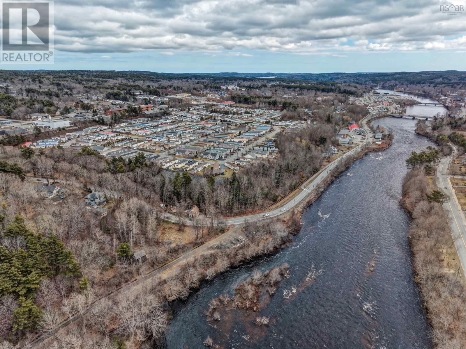 J7 Belmont Drive, Bridgewater, Nova Scotia B4V 4E4