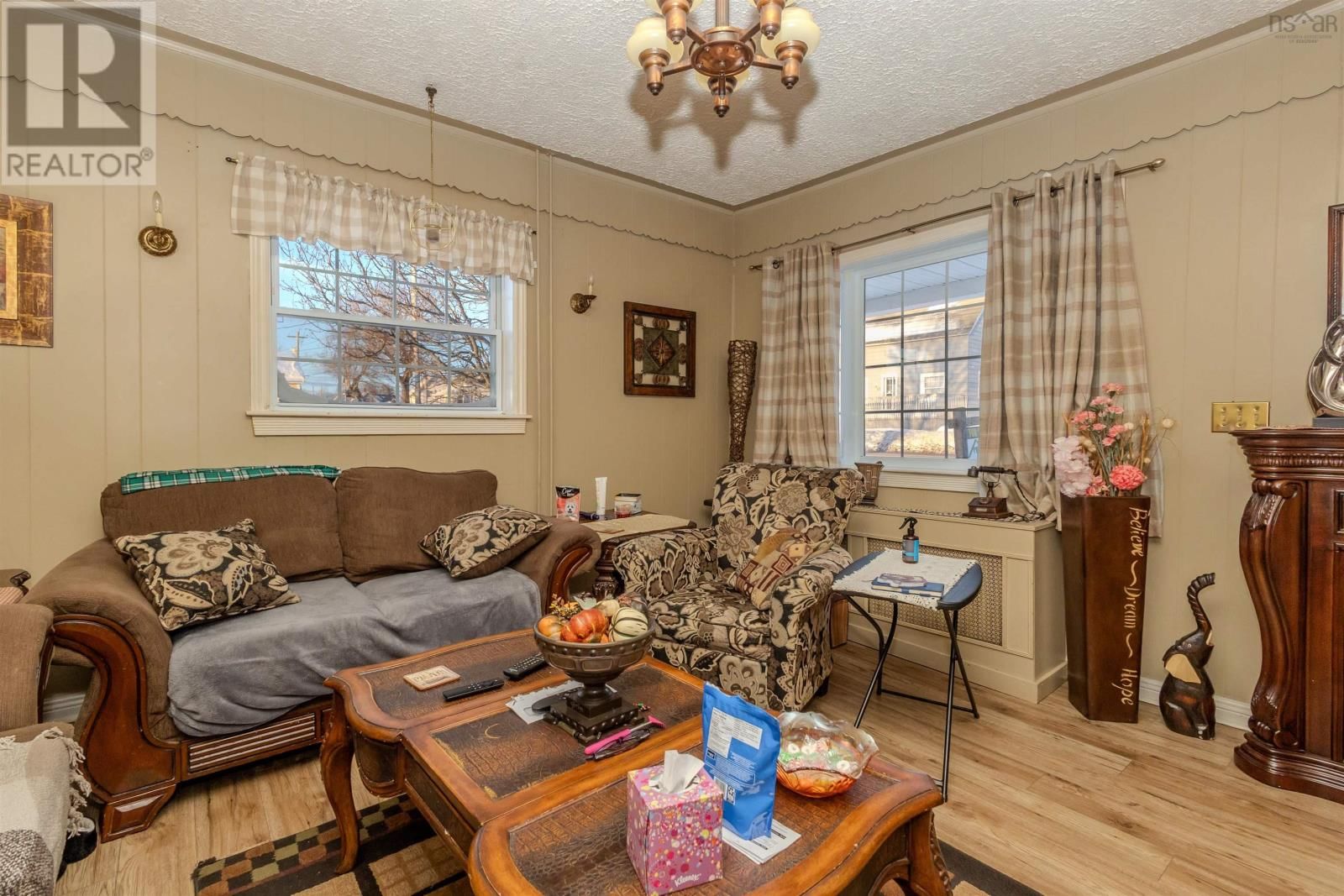 70 FRASER AVENUE Image 20