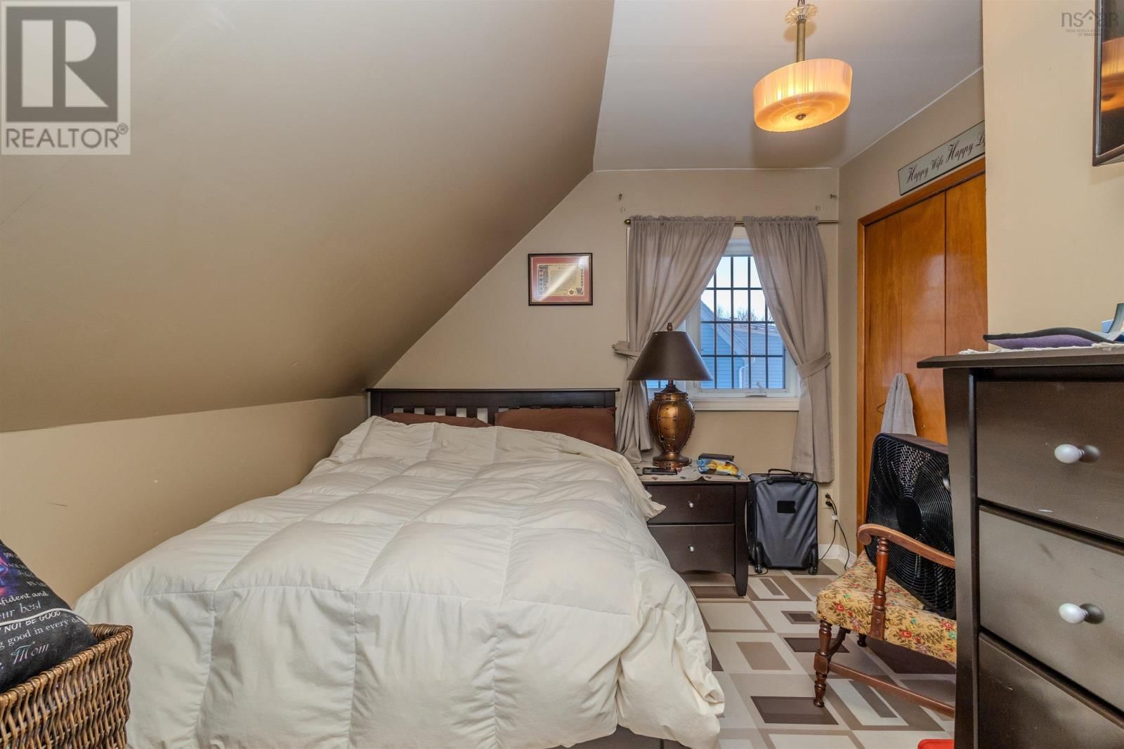 70 FRASER AVENUE Image 30