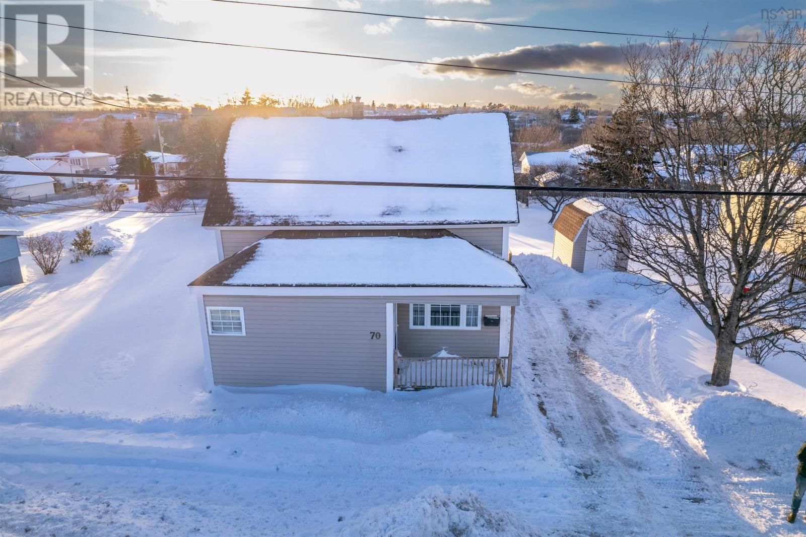 70 FRASER AVENUE Image 4