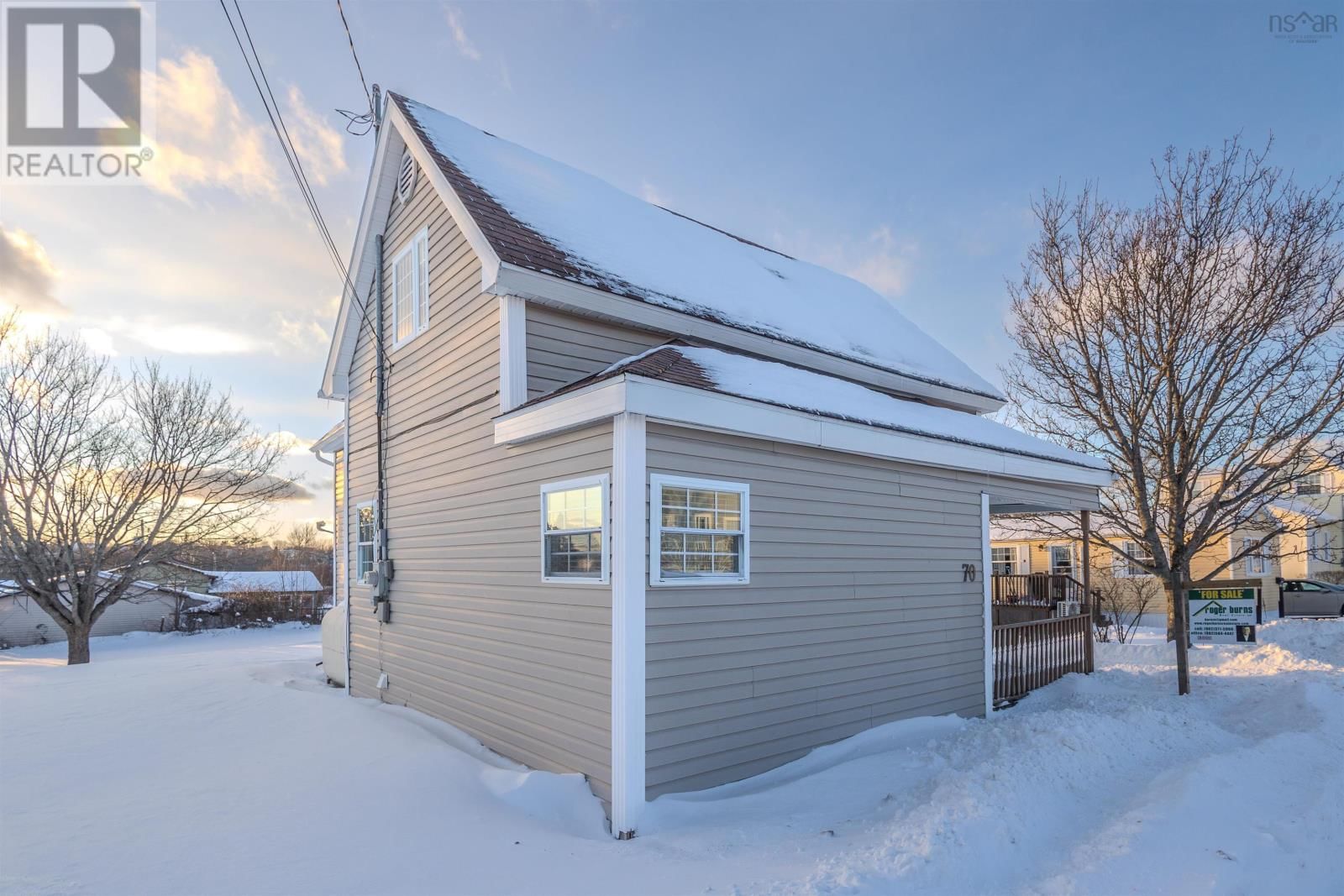 70 FRASER AVENUE Image 9