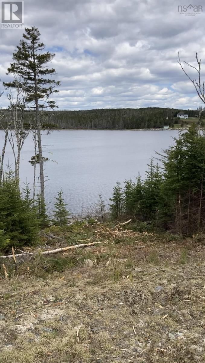 21-2 West Liscomb Point Road, West Liscomb, Nova Scotia B0J 2A0