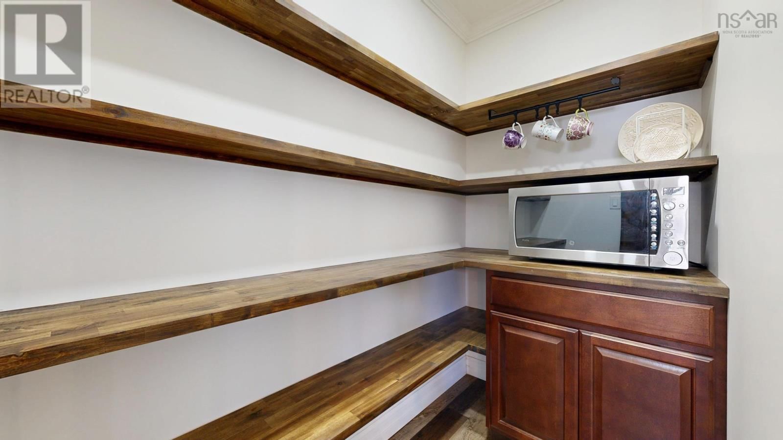 6672 HIGHWAY 1 Image 8