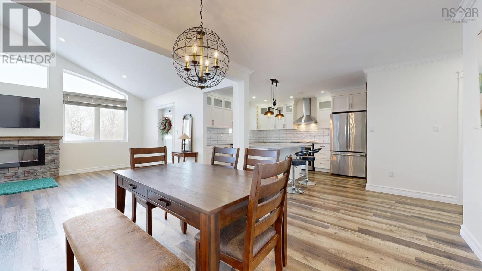 6672 HIGHWAY 1 Image 15