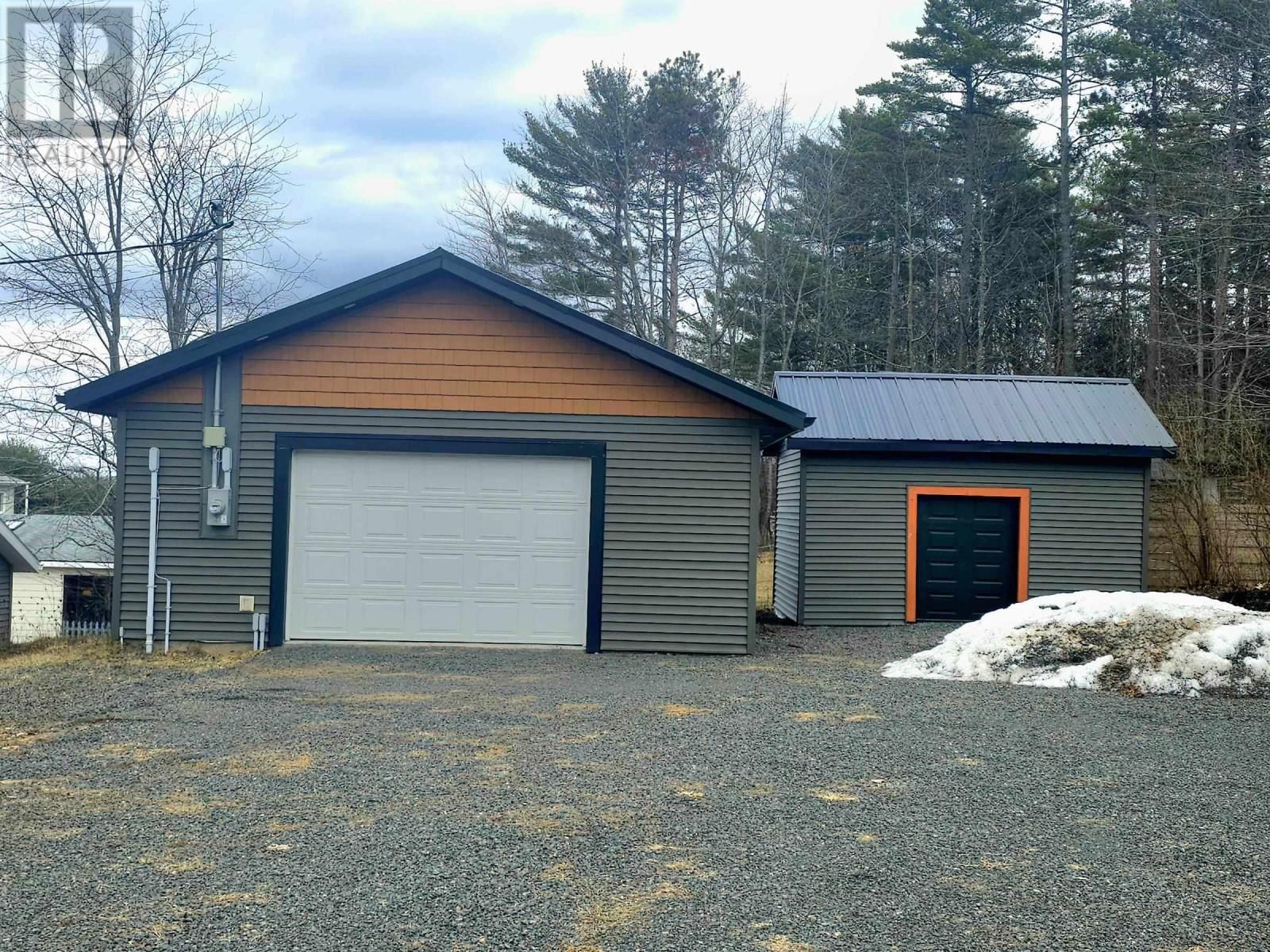 6672 HIGHWAY 1 Image 3