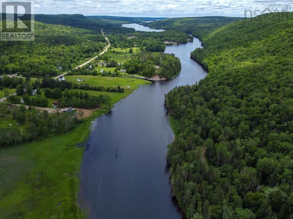 18 West Side Road, Country Harbour, Nova Scotia B0H 1J0