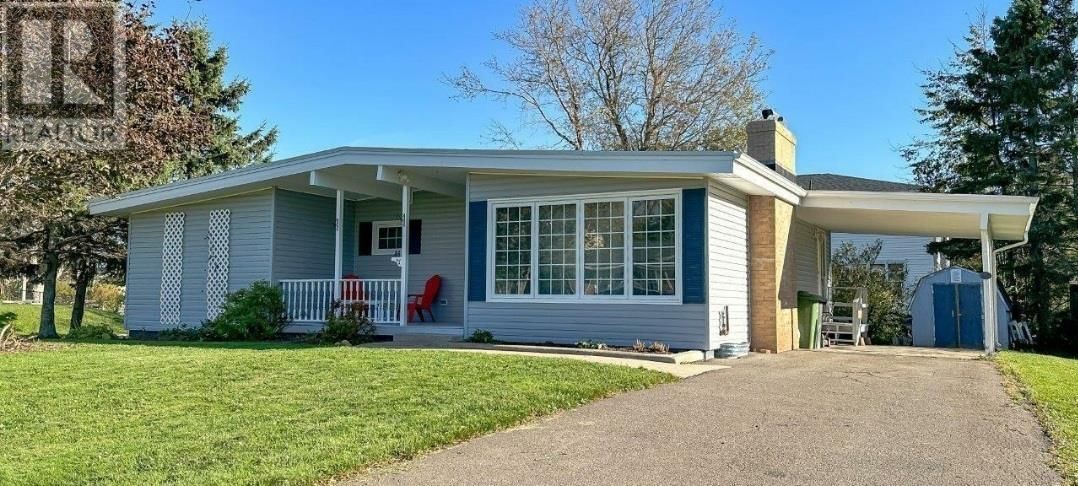 46 Saunders Avenue, Summerside, Prince Edward Island C1N 2H9