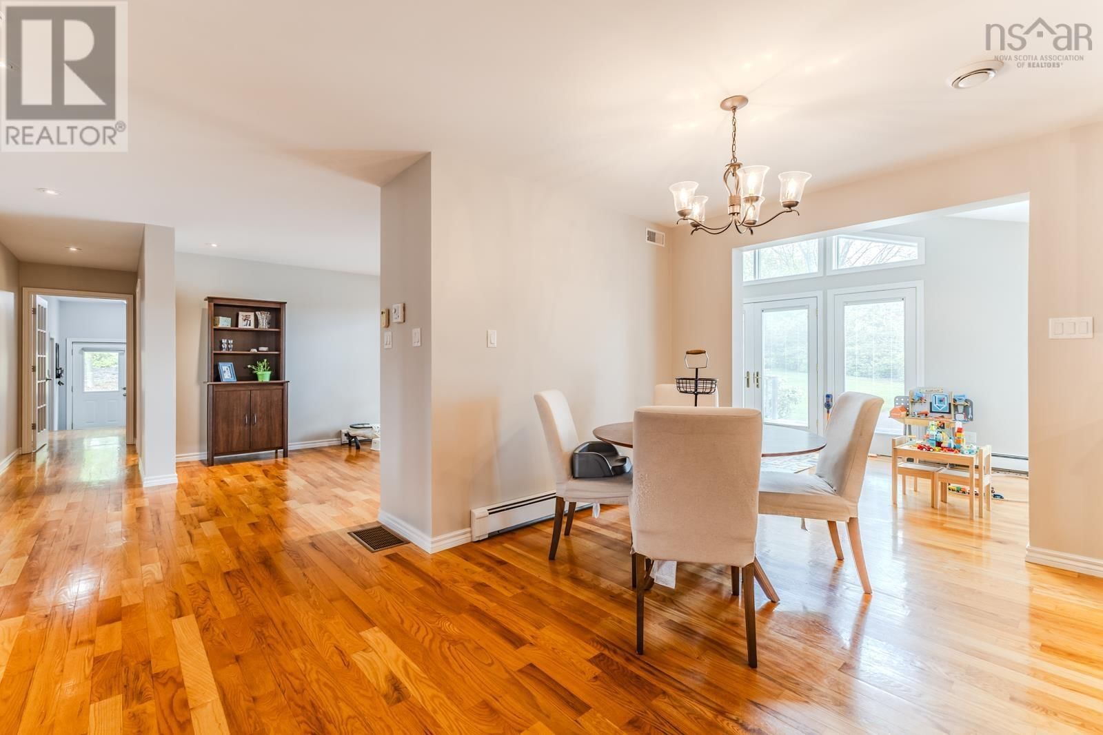 252 BLUE HERON DRIVE Image 14