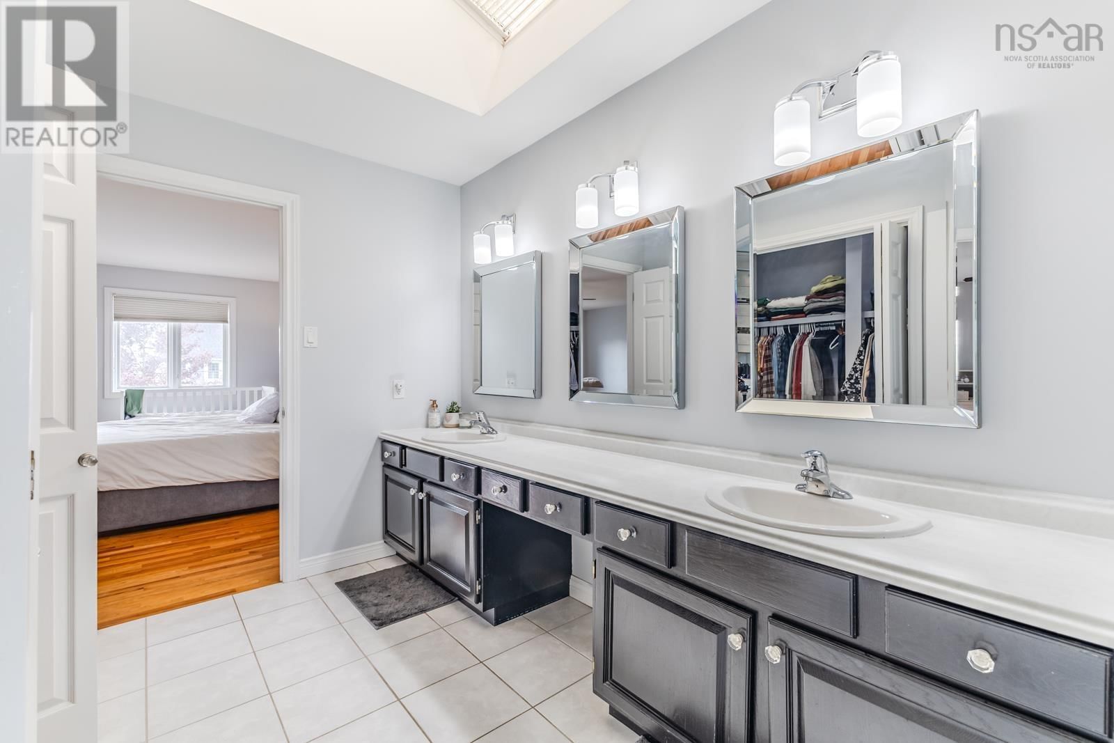 252 BLUE HERON DRIVE Image 26