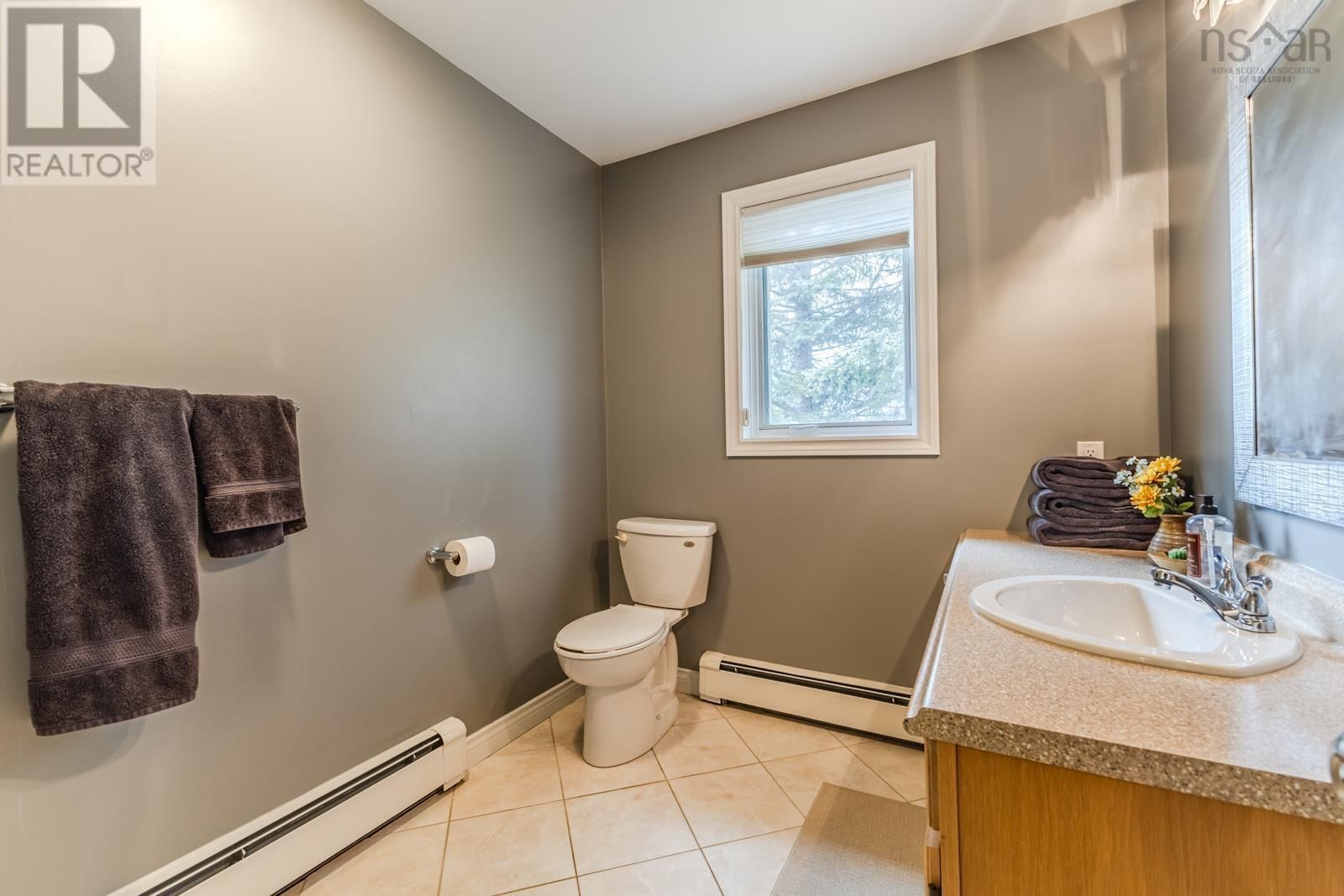 252 BLUE HERON DRIVE Image 30