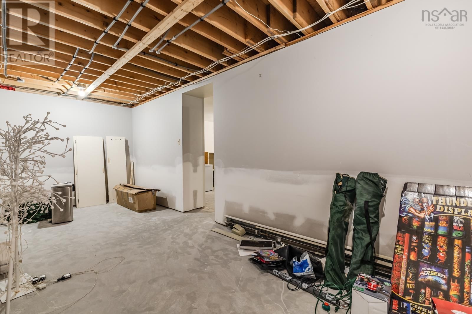 252 BLUE HERON DRIVE Image 40