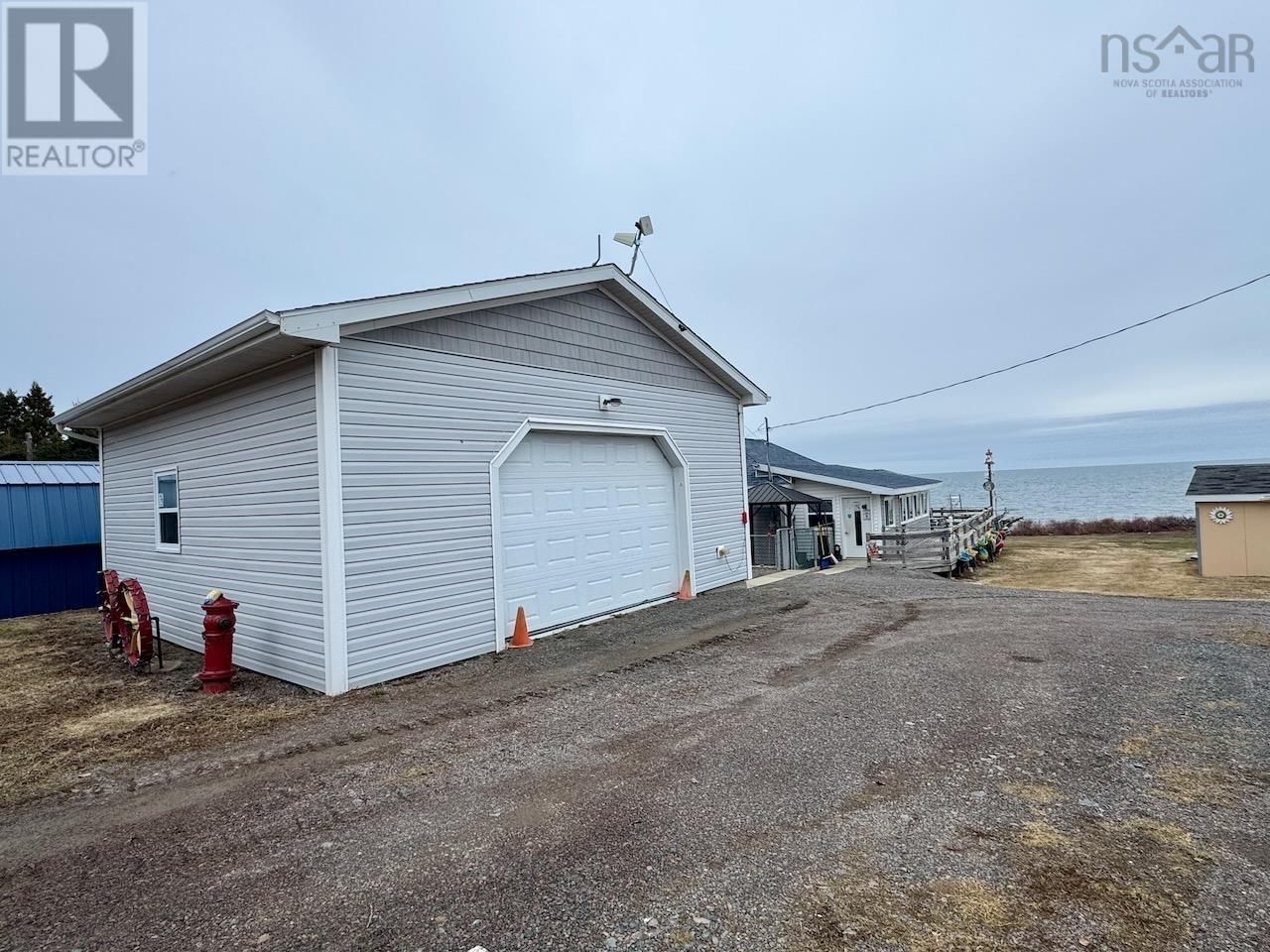 402 SMITH POINT ROAD Image 3