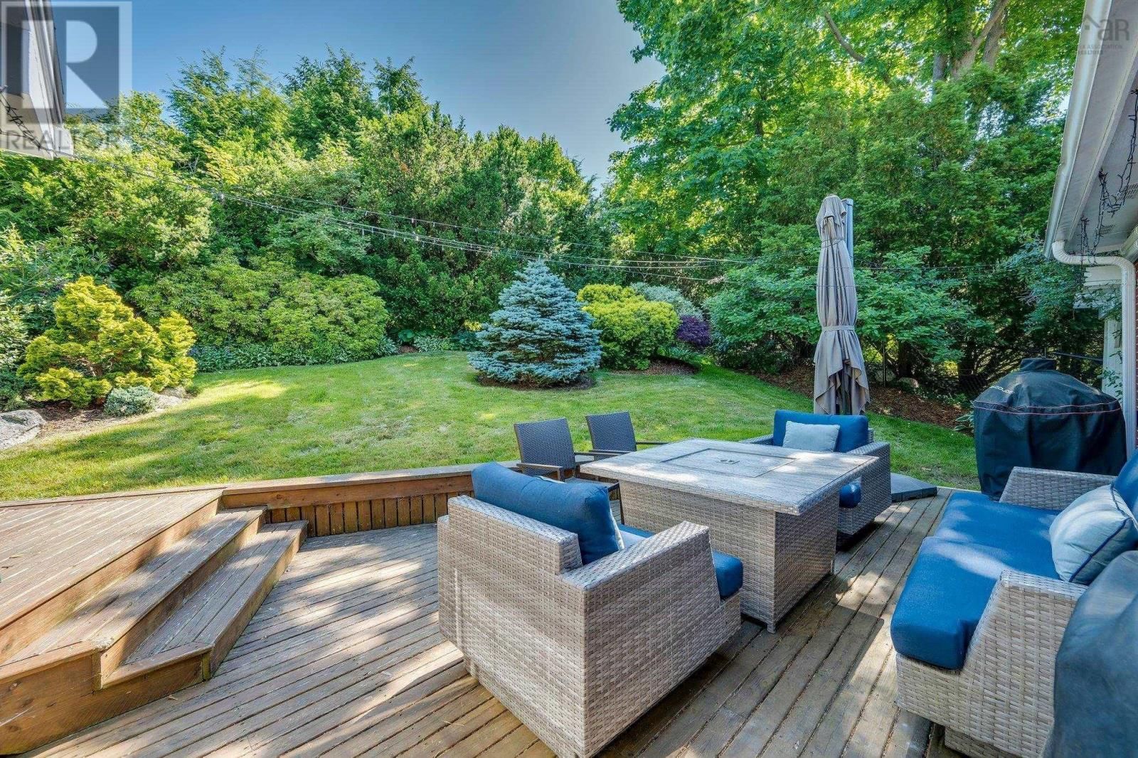 523 FRANCKLYN STREET Image 43