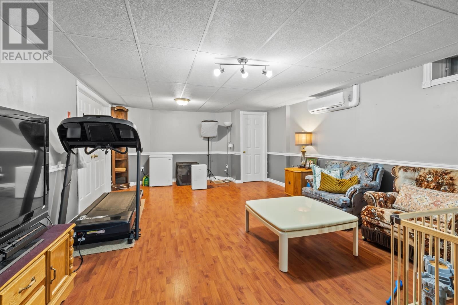 22 SHAMROCK CRESCENT Image 27