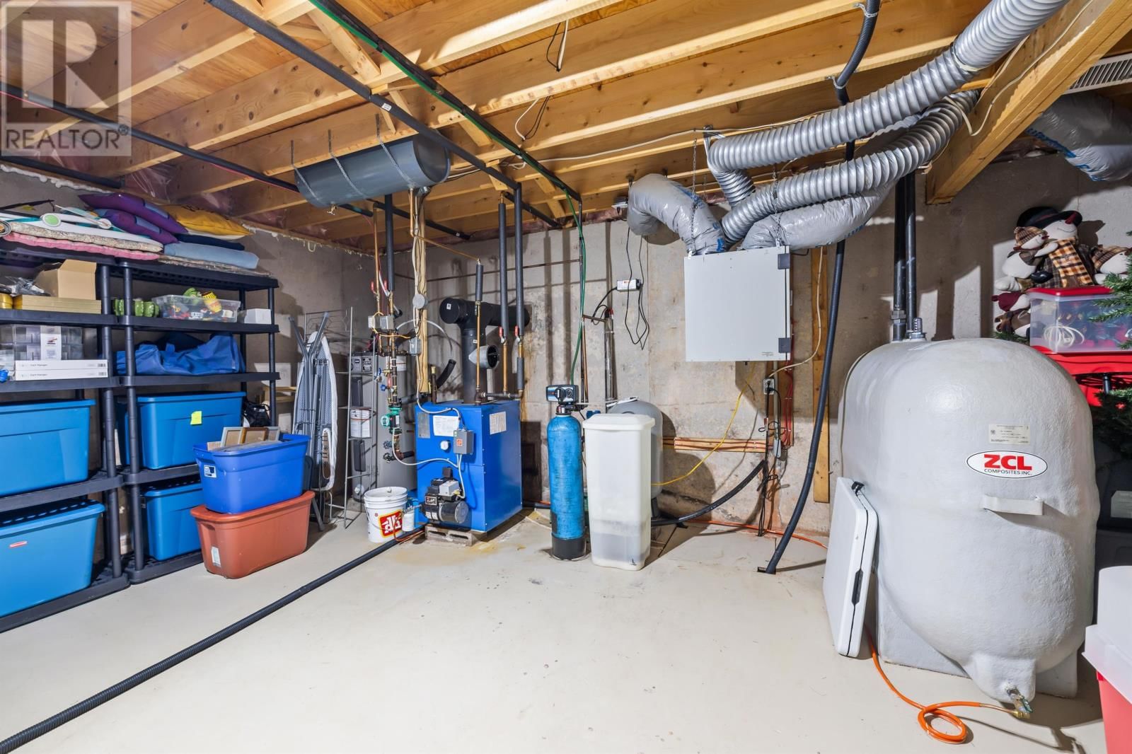 22 SHAMROCK CRESCENT Image 31