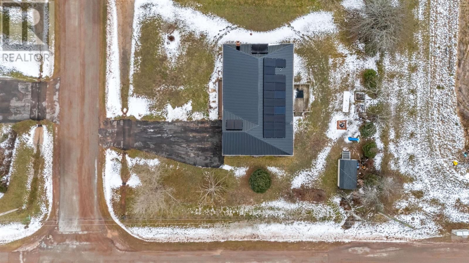 22 SHAMROCK CRESCENT Image 35