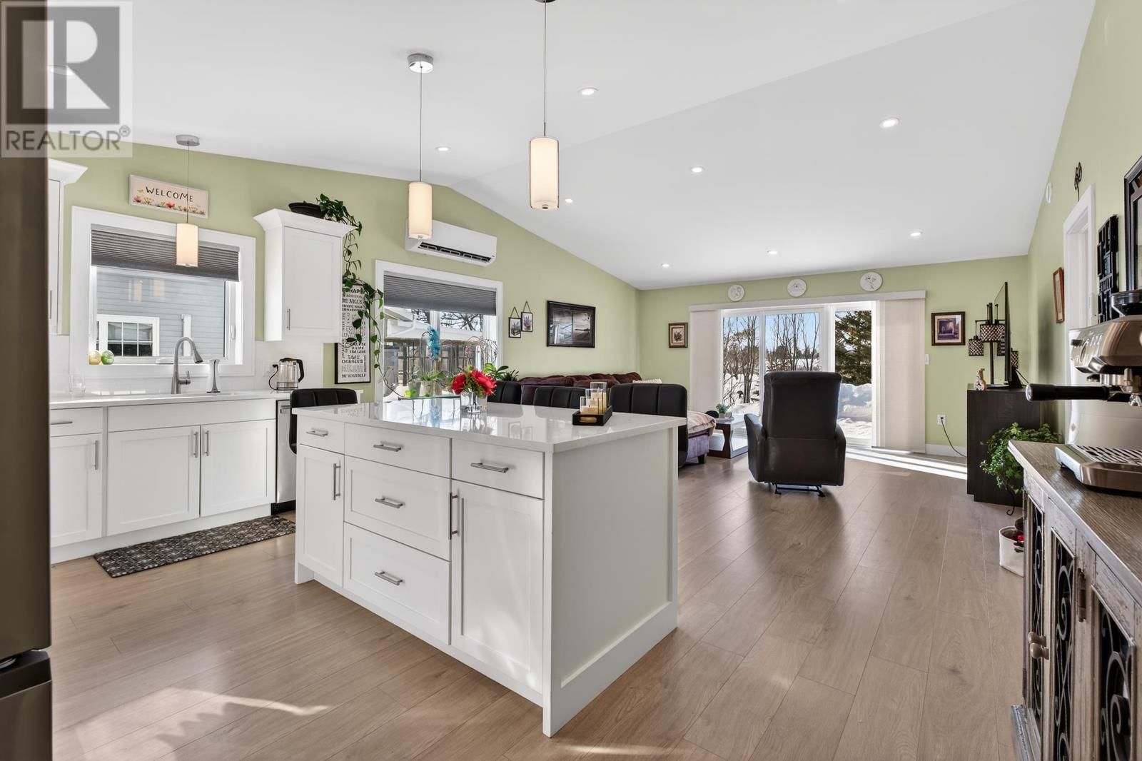 146 PUTTERS Image 10