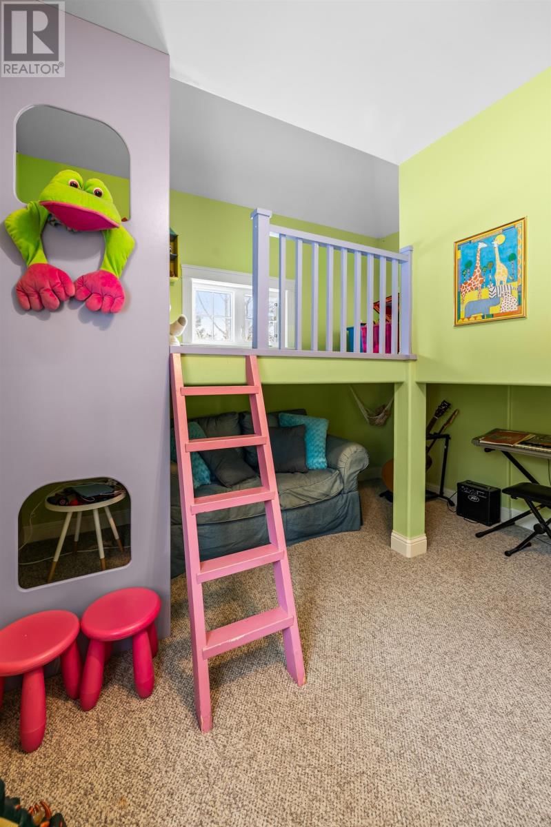 147 BELL CRESCENT Image 21