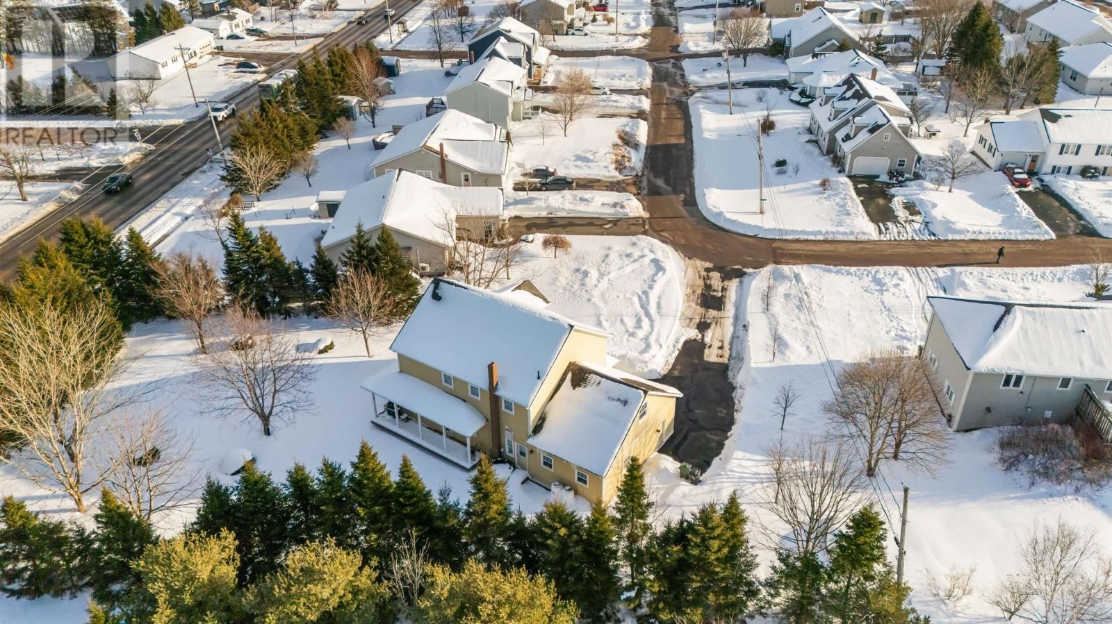 147 BELL CRESCENT Image 44