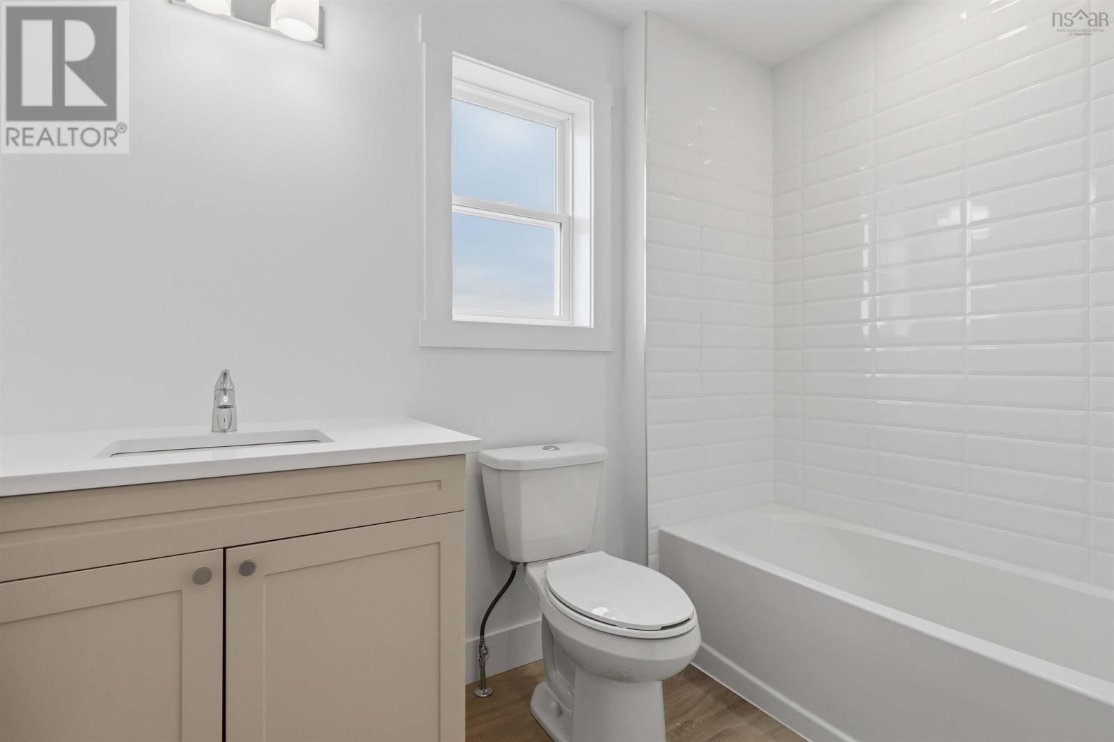 6 BERM STREET Image 23