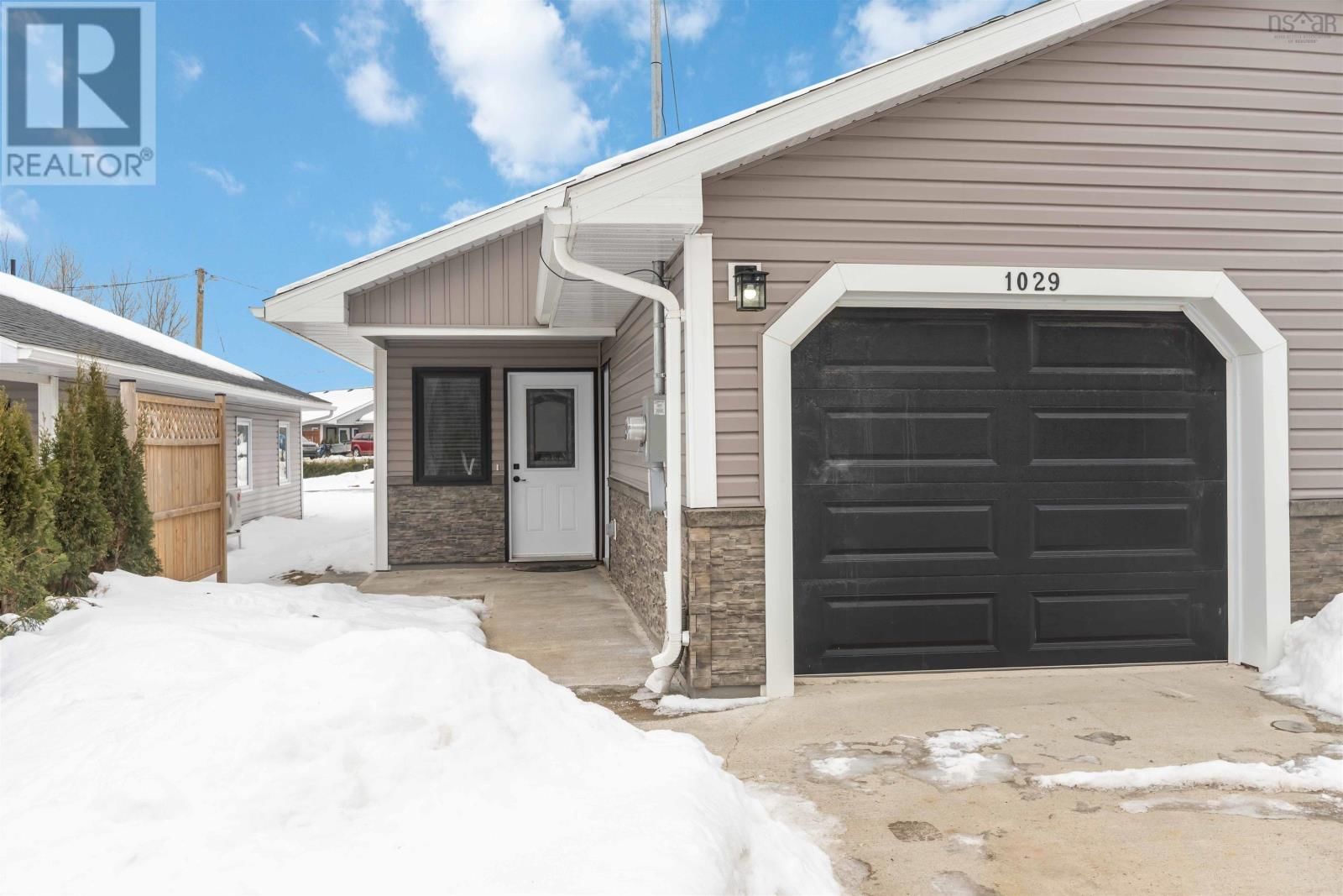 1029 UPPER CHURCH STREET Image 1