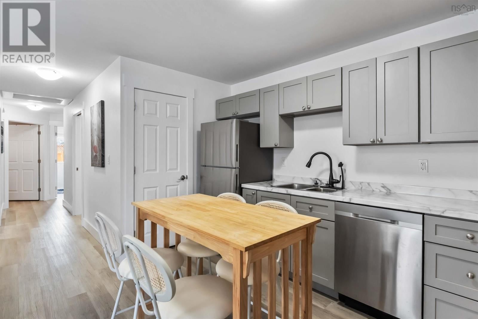 1029 UPPER CHURCH STREET Image 7