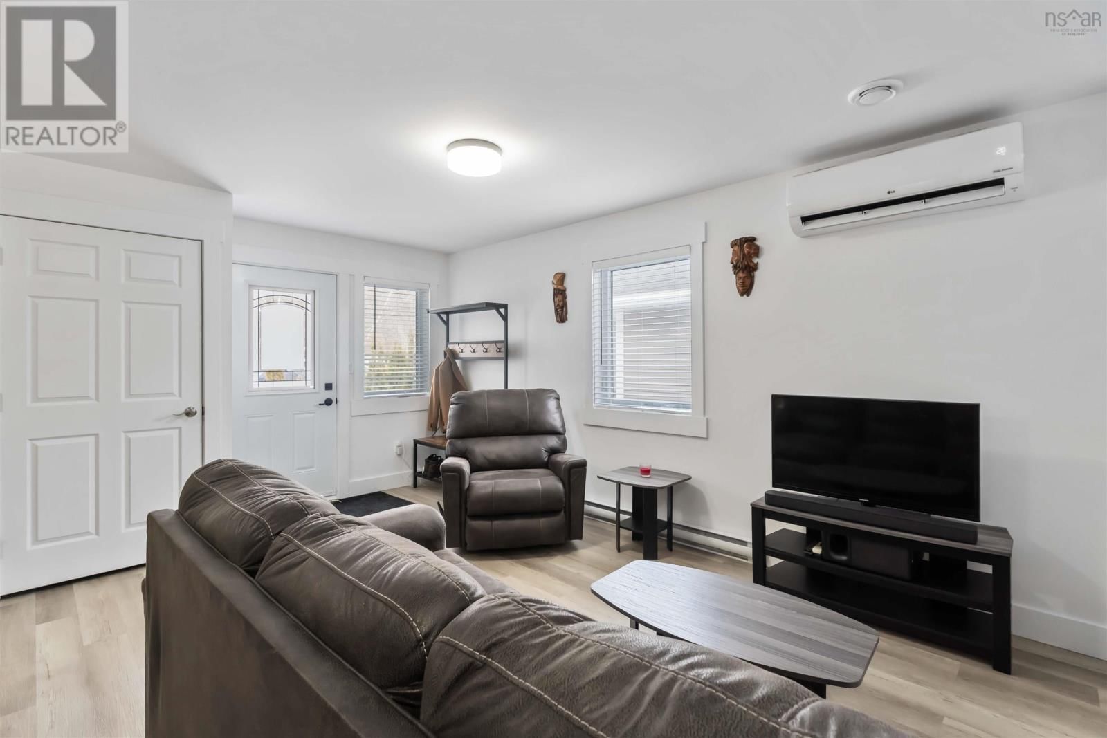 1029 UPPER CHURCH STREET Image 13