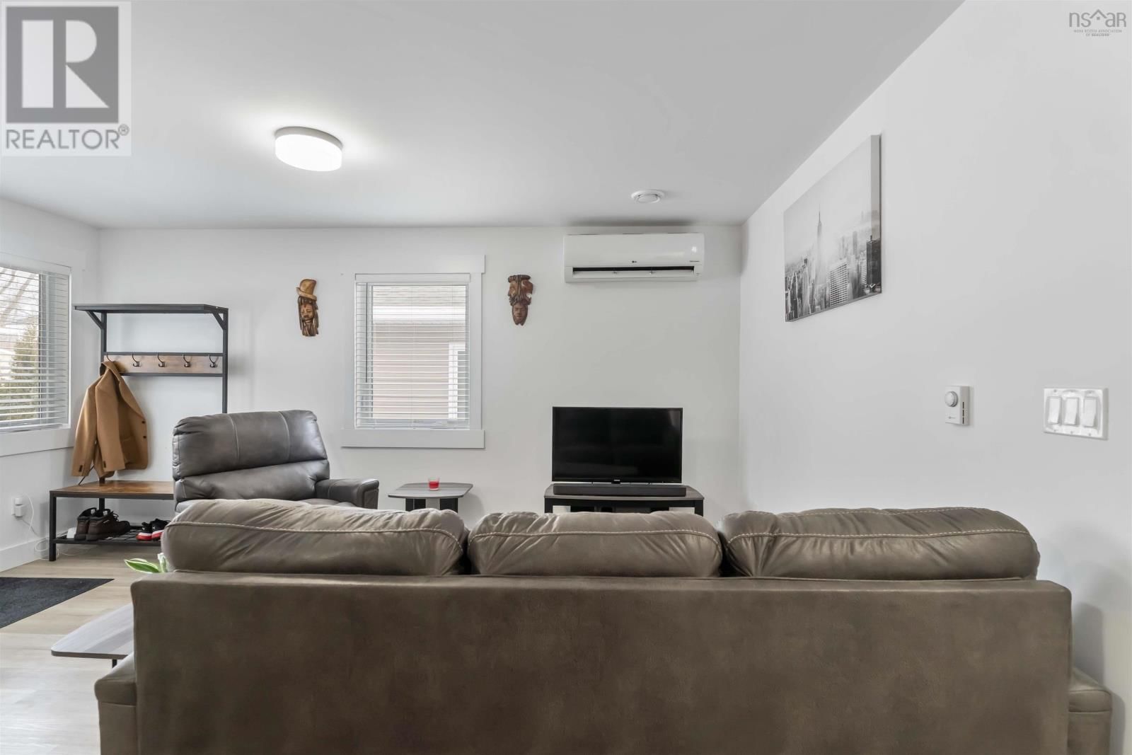 1029 UPPER CHURCH STREET Image 14